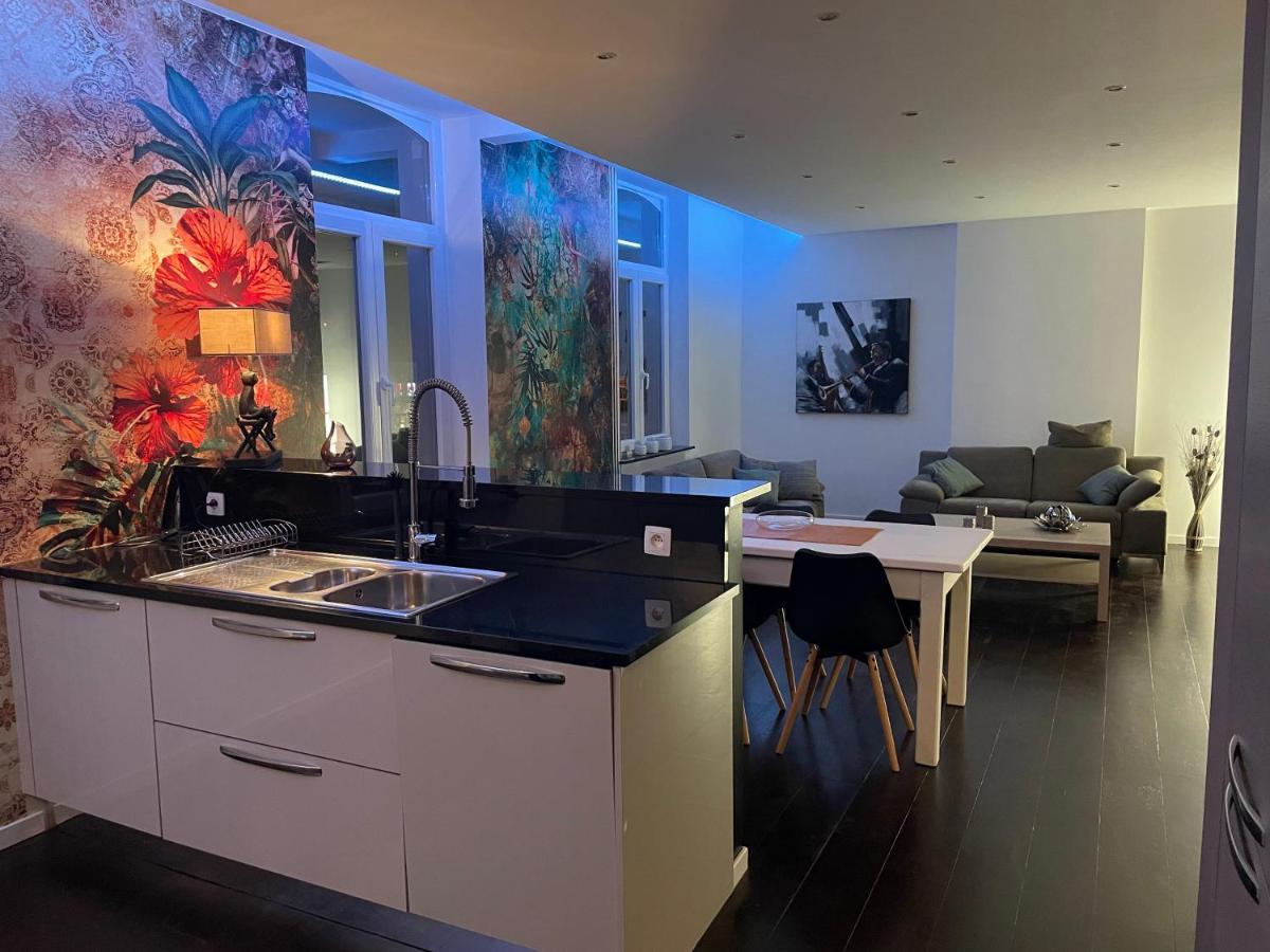 Sur Un Air D'Eau Apartment Spa Luaran gambar